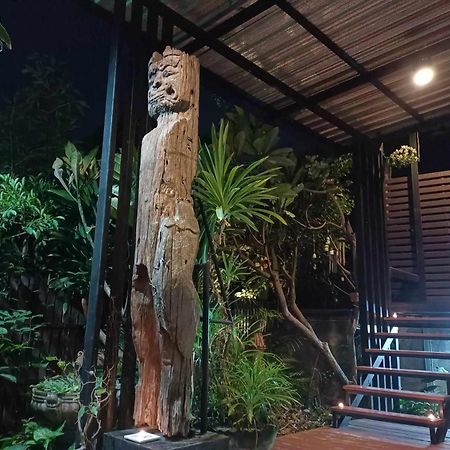 Chez Pom Hotel Chiang Mai Ngoại thất bức ảnh