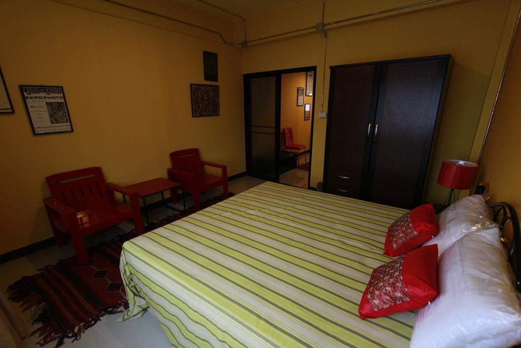 Chez Pom Hotel Chiang Mai Ngoại thất bức ảnh