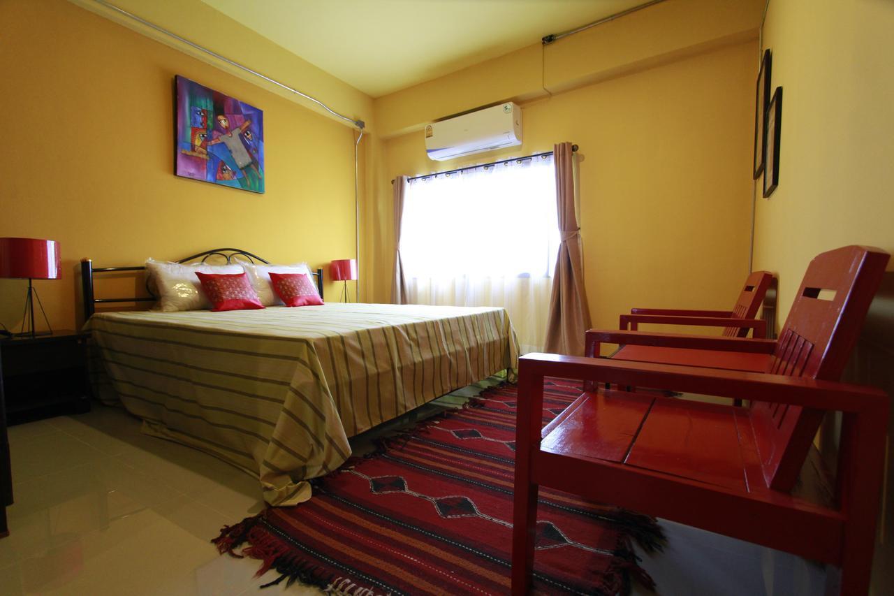 Chez Pom Hotel Chiang Mai Ngoại thất bức ảnh