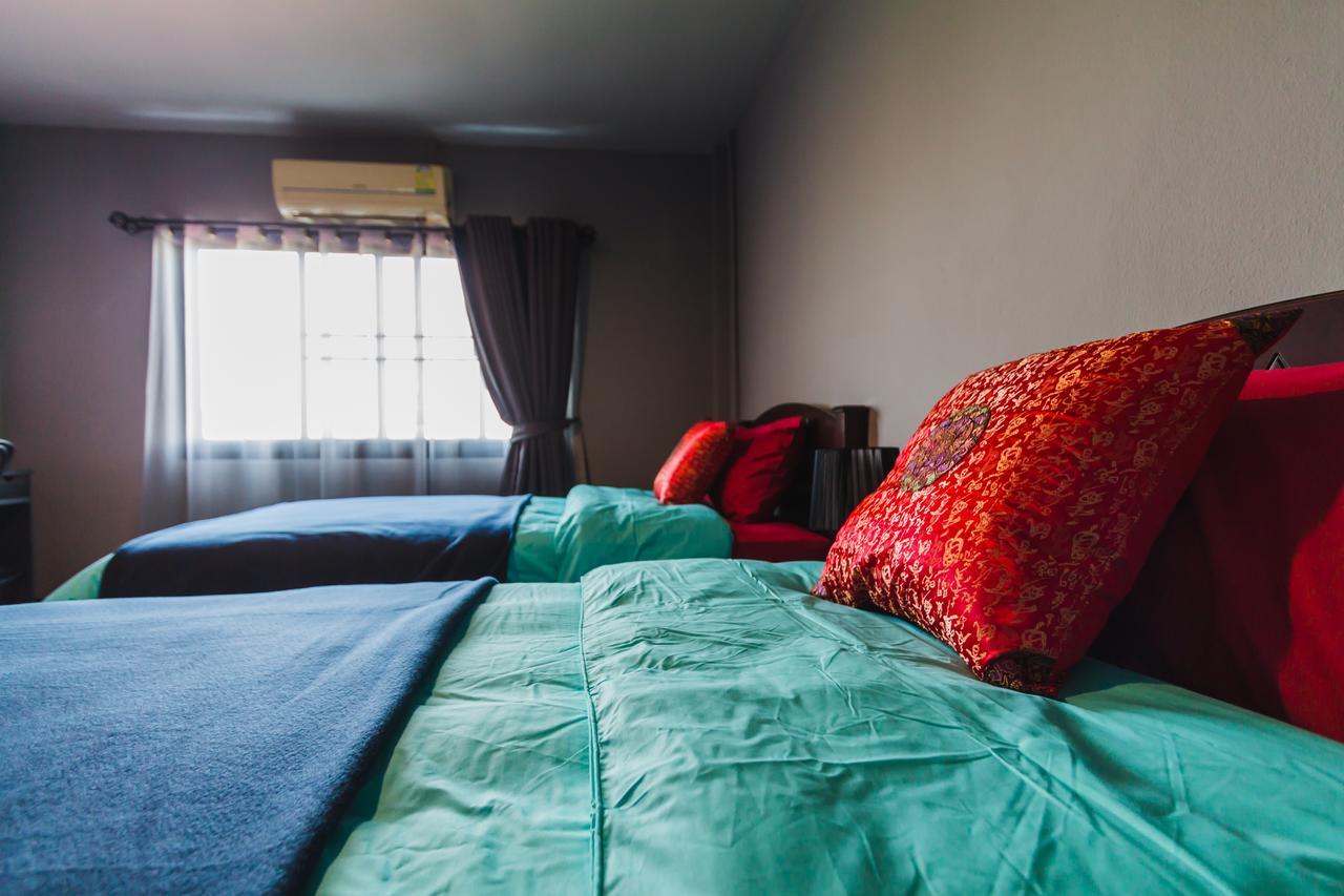 Chez Pom Hotel Chiang Mai Ngoại thất bức ảnh