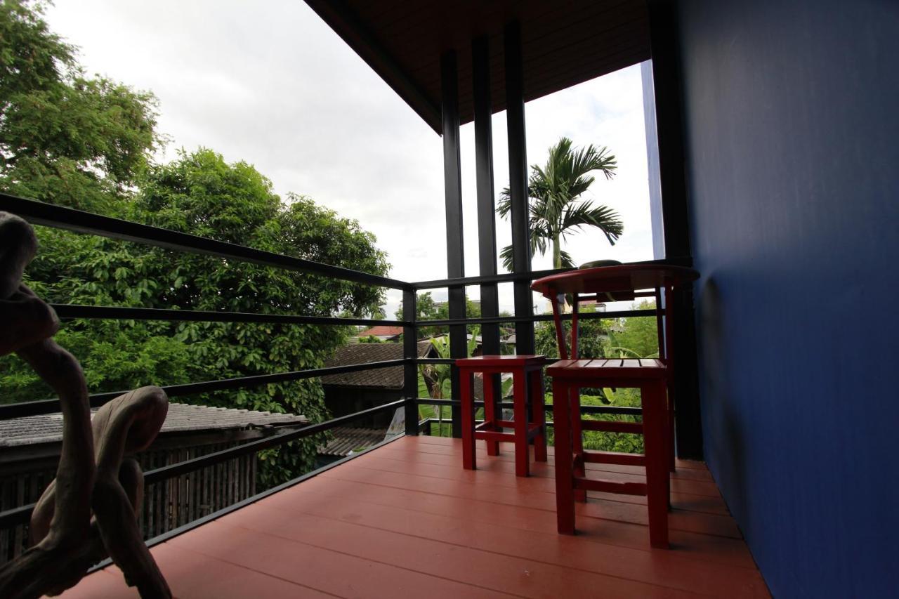 Chez Pom Hotel Chiang Mai Ngoại thất bức ảnh